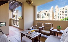 Bespoke Holiday Homes - Palm Jumeirah- 1 Bedroom Fairmont North Residence